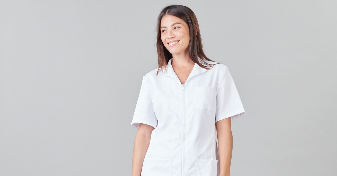 tenue médicale été